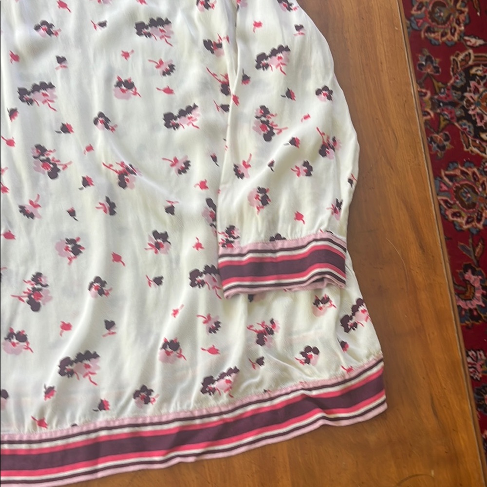Joules Cream Floral Blouse - Picture 4 of 5